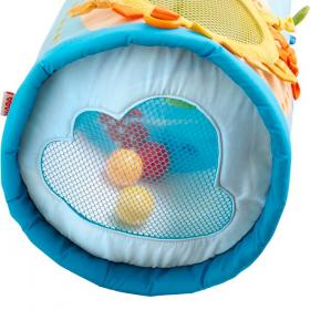 Rullo per gattonare HABA Arcobaleno con colori vivaci ed elementi tattili e fruscianti per lo sviluppo sensoriale del bambino